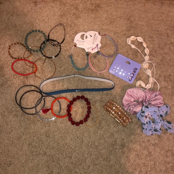🌼Mystery Bag🌼 Accessories and Jewelry - Picture 2 of 7